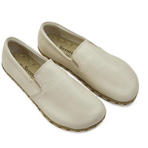 Women's Handcrafted Cream Barefoot Yemeni Leather Shoes - Zero Drop Minimalist Design Yemeni Shoes - Unique Flexible Grounding Slip-Ons