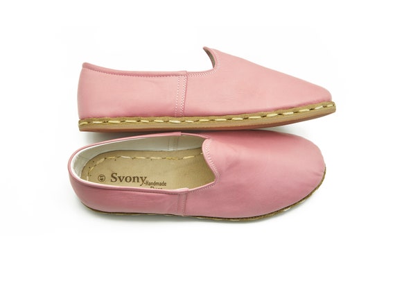Handmade Pink Leather Yemeni Shoes: Men's Slip-Ons