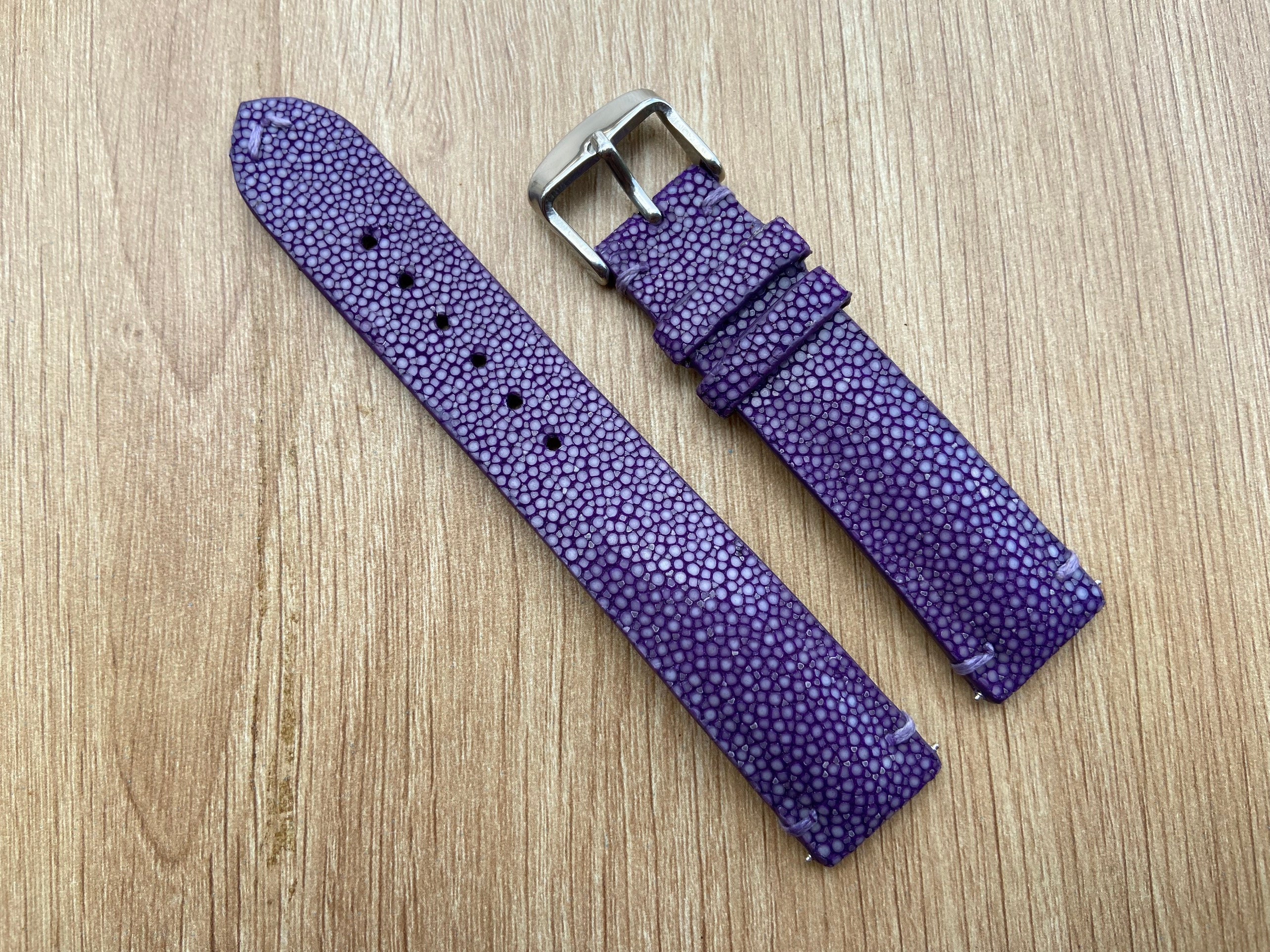 Cinturino Orologio Viola In Pelle Stingray (razza) - Fatto A Mano, Misure Personalizzabili