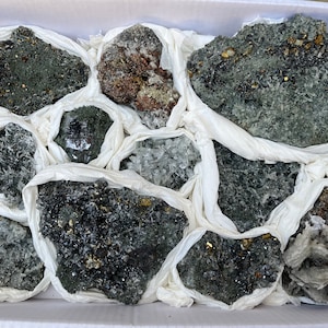 BIG flat 300x400 milimeters Madan Bulgaria natural crystal minerals specimen clusters souvenirs WholesaleMineralsBox