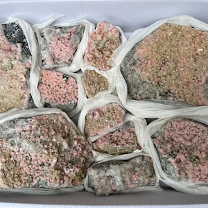 Big box 300x400 millimeters Rhodochrosite Stilbite Quartz - Starnitsa deposit, Davidkovo ore field, Rhodopes, Smolyan region, Bulgaria