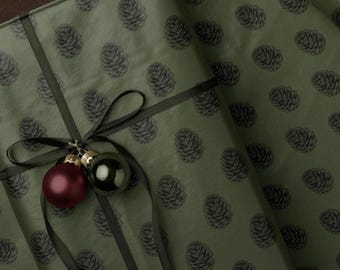 Vintage Pinecone Christmas Wrapping Paper. Christmas Gift Wrap. Elegant Green Pinecone Christmas Gift Wrap. Classic Festive Gift Wrap Roll