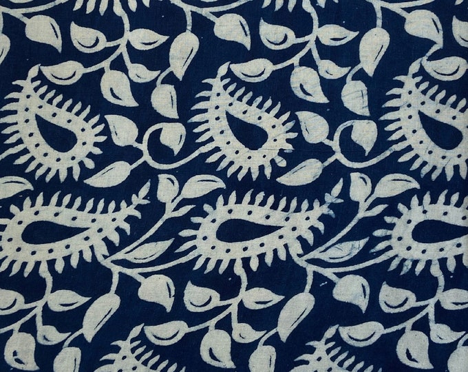 Paisley/Leaf pattern Indigo/Dabu/Blue block print Hand Printed Indian Dress Fabric Natural Vegetable Dye Tablecloth Sewing Fabric, fab-453