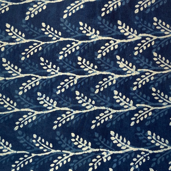 Leaf patterns Indigo/Dabu/Blue block print fabric Hand Printed Indian Fabric Natural Vegetable Dye Tablecloth Sewing Fabric, fab-471