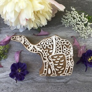 Kamel-Muster Alter Vintage Holzblock Druckblock Stempel zum Drucken, Handgeschnitztes Holz ethisch 8,5x6 cm ca Fabricwala