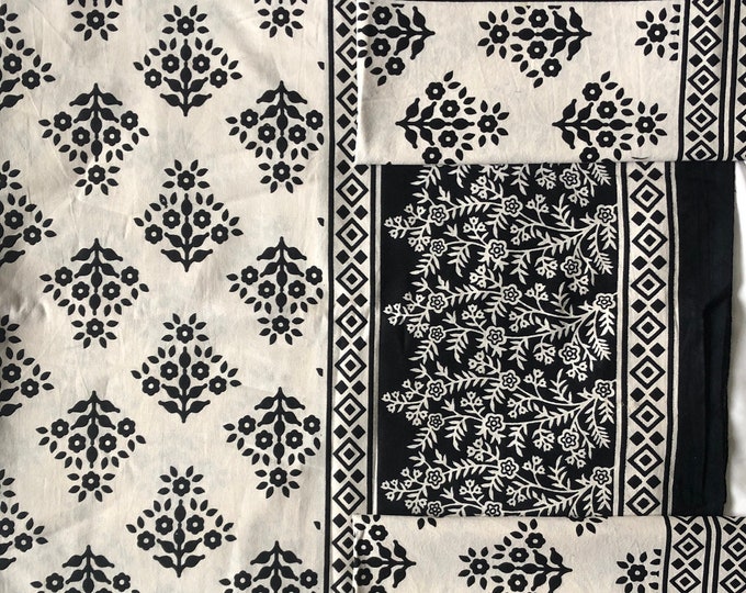 Rectangular Black and White Floral  Bordered Printed Bedsheet With 2 Pillow Covers Soft Comfy Bedspread Home Bedroom decor (90X108inches)