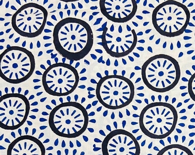 Maakola FabreiIndian Hand Block-Printed Cotton Fabric Dress Making Sewing Fabric by the yard Sold by Yard at Fabricwala FAB290