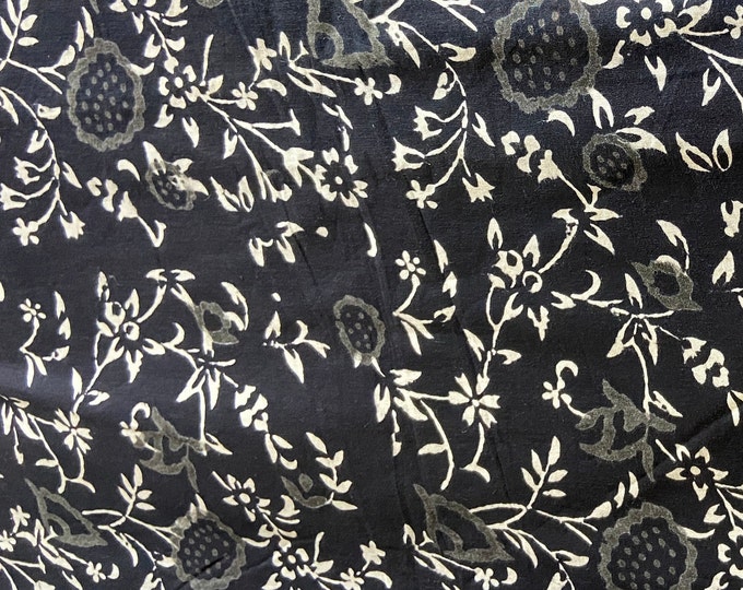 Black and white flower fruit pattern dress Block Print fabric for long dress skirts Fijian dress  100% cotton Fabric FAB326