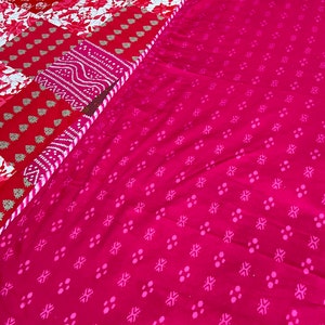 Couvre-lit/couette vintage unique à trois couches réversible à imprimé floral multicolore en patchwork indien fait main, couverture en coton, couette