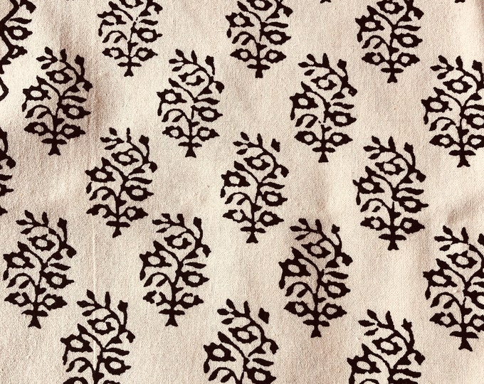 Rectangular Blood Orange Bordered Booti Bagh Printed Bedsheet With 2 Pillow Covers Soft Comfy crimson Bedspread Home decor  (90*108)