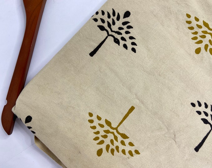 Indian Screen Printed Beige & Gold Fabric, Dressmaking Quality Cotton Fabrics, Floral Printed Fabric, Quilt Making Fabric Fab011