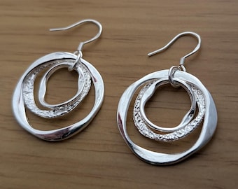 Chunky Silver Hammered Circles Hoop Hook Dangle Earrings, Karma Swirl Coil Circles Earrings
