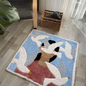 Handmade Tufted Rug: Shaggy Acrylic & Bamboo Blend, 'Free Woman' Design image 6