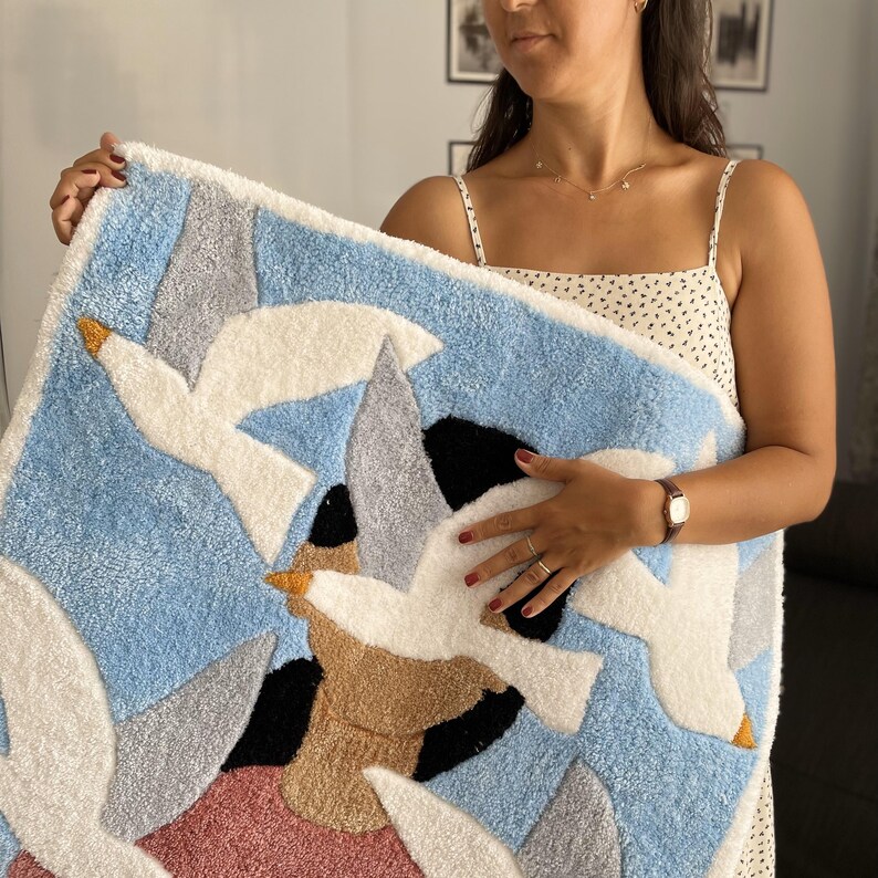 Handmade Tufted Rug: Shaggy Acrylic & Bamboo Blend, 'Free Woman' Design image 3