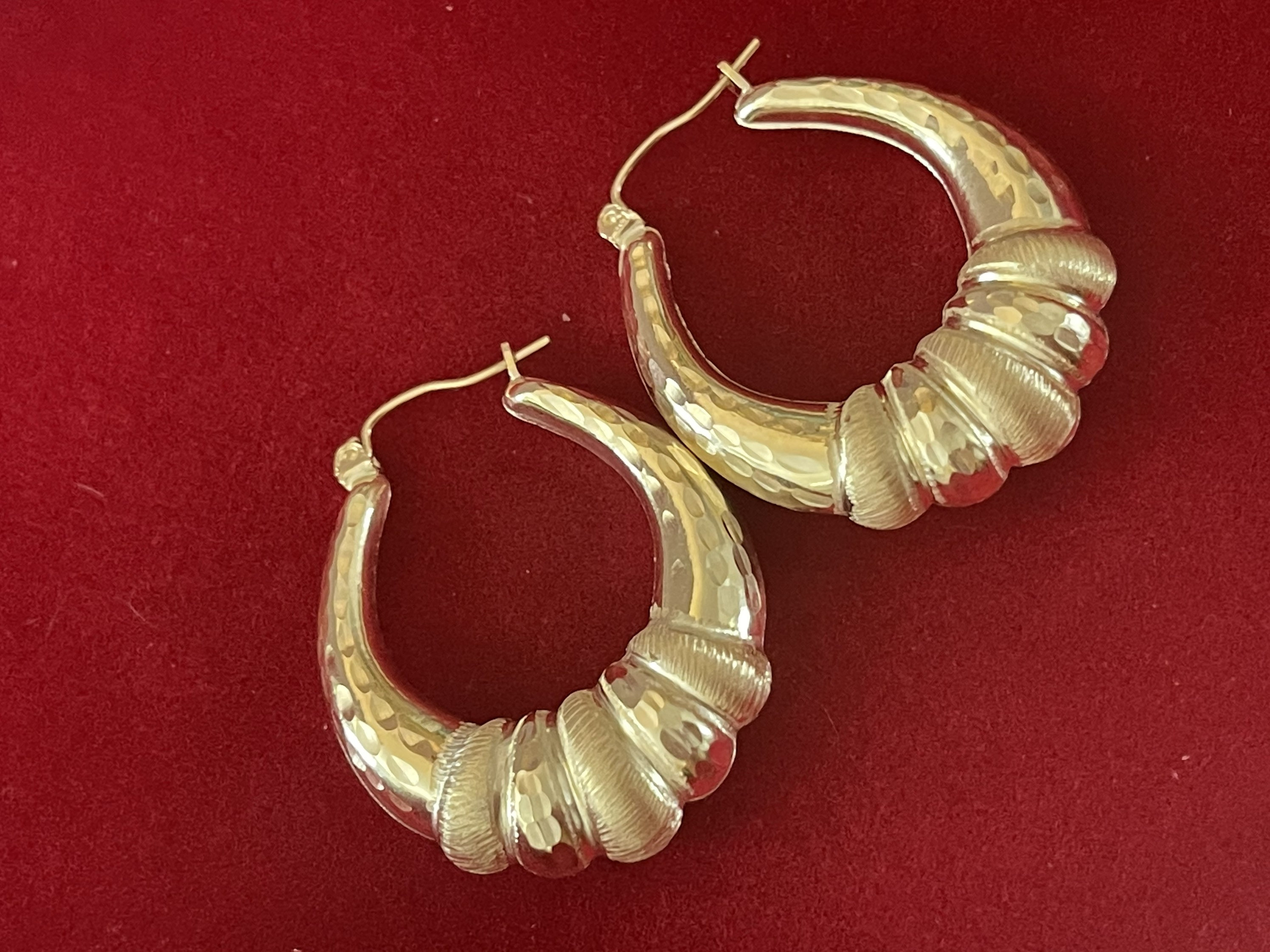 10Kt Gold Shrimp Hoop Earrings Etsy
