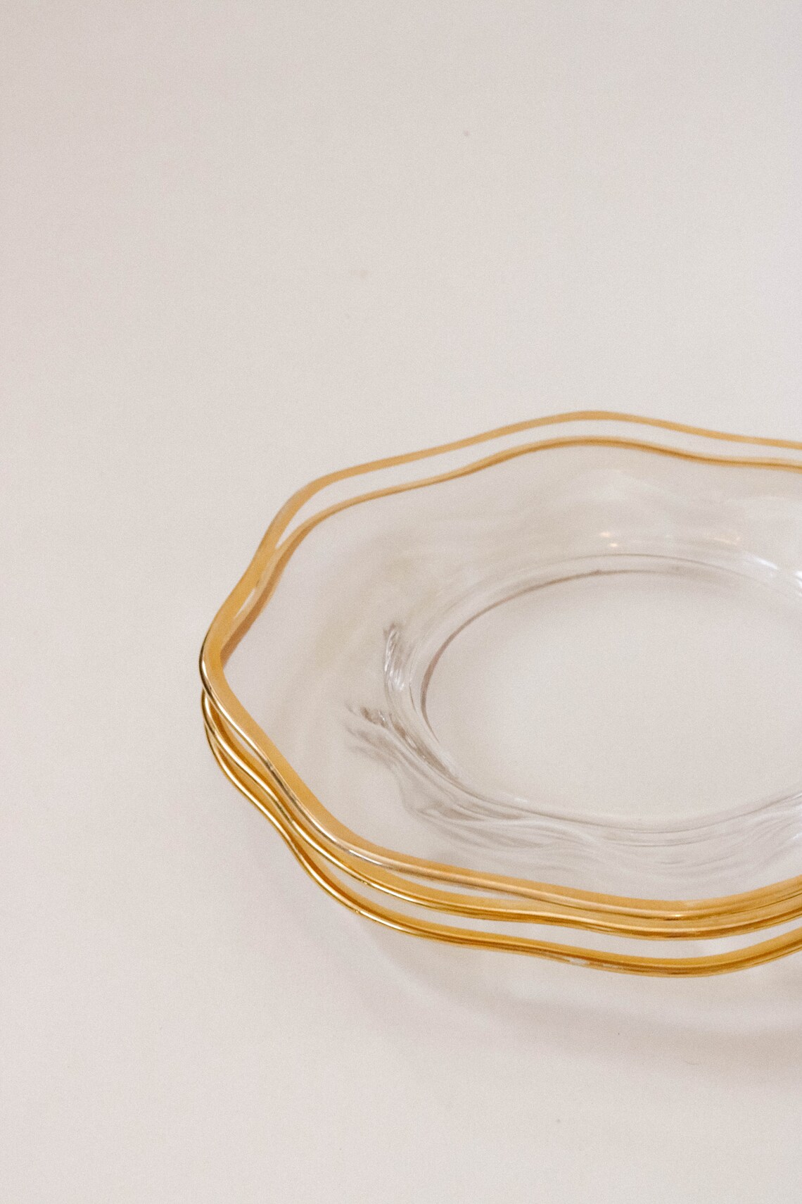 Scalloped Gold Rimmed Glass Plates Etsy