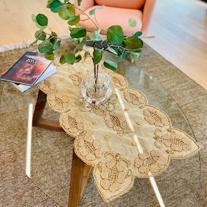 Table Cloth Appliquéd, Perfect for living room.Luxury all appliqué, All hand-woven tablecloth runner.Gift For Home