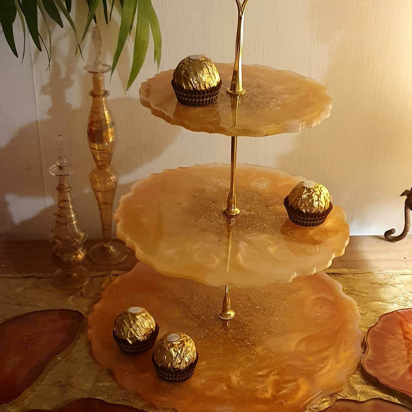 Gold Scalloped Edge Resin Cake Stand Etsy