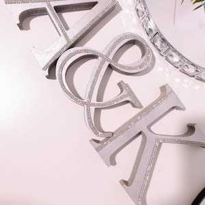 Alfabeto de letras independientes de Mdf para regalo de decoración, alfabetos y letras plateados cortados con láser, decoración de fiesta de cumpleaños de 13 cm, letras de madera