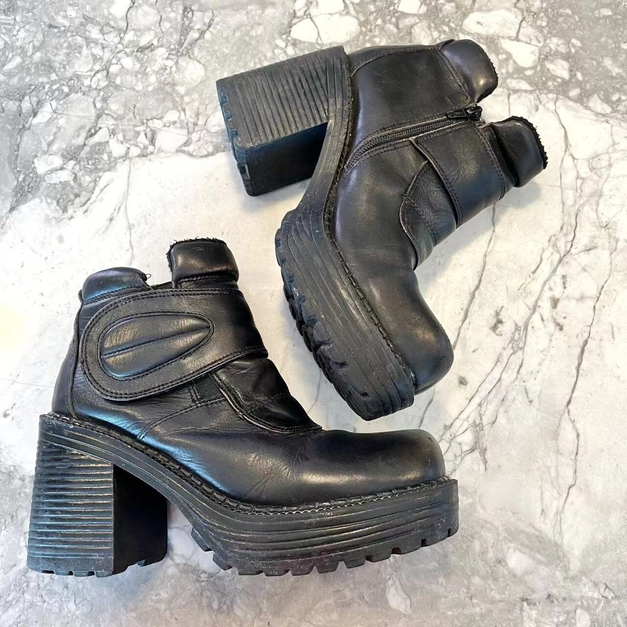 90s Y2K Platforms Vintage Aldo Black Leather Cut Out Wedge Platform