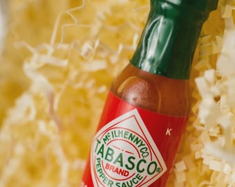 Mini Tabasco Sauce Bottles: Hot Chilli Favours, Spicy Foodie Gift