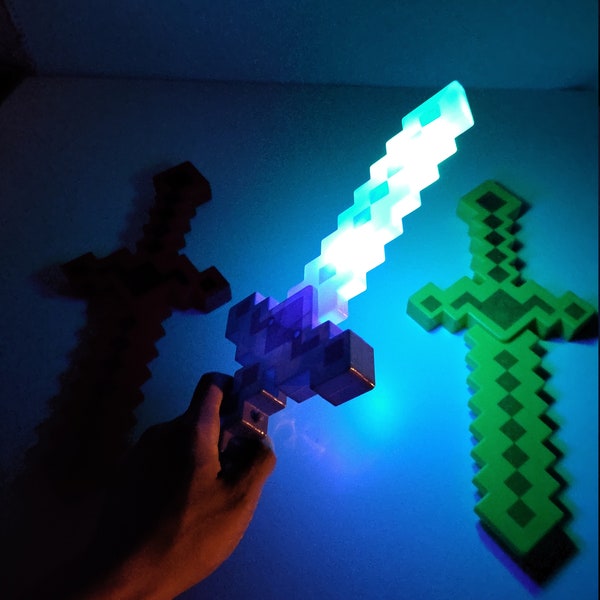 Light up 8-Bit Pixel Diamond Sword LED Flashing