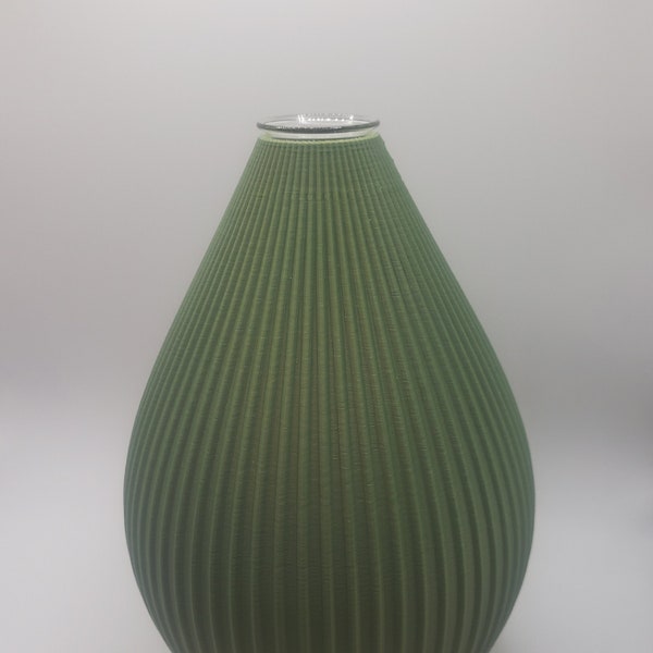 Design Vase. modern und zeitlos. wasserdicht. inklusive Glas-Einsatz. nachhaltige Materialien. Modell Aaron.