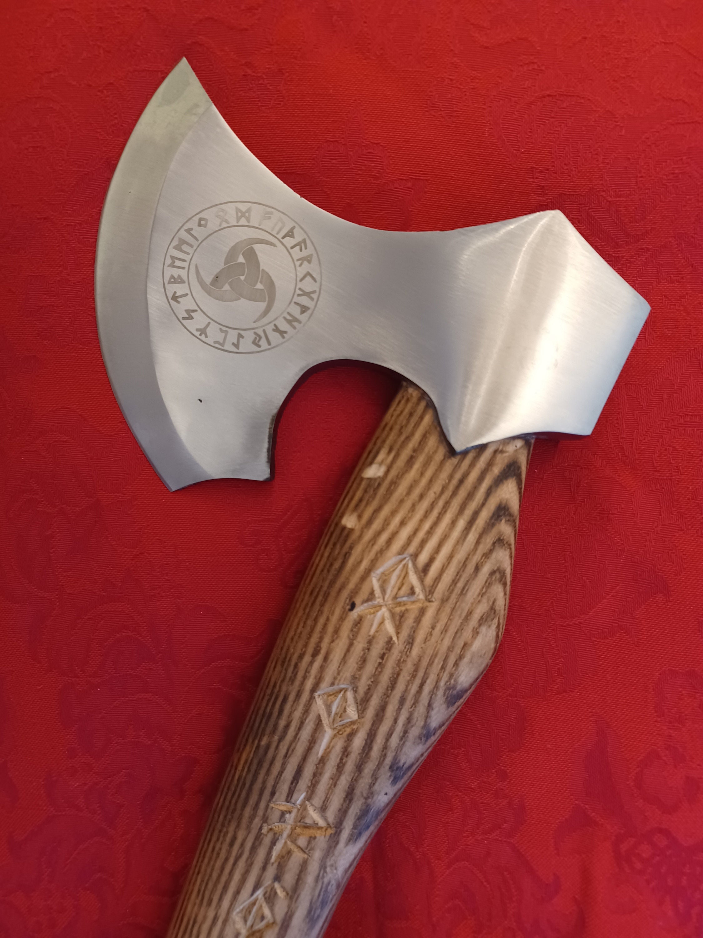 Valknut and Oath to the gods Viking axe. (NE9) agrohort.ipb.ac.id