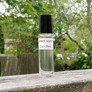 Amber White Essential Oil Fragrance Perfume Body Oil 1/3oz Roll On (U)