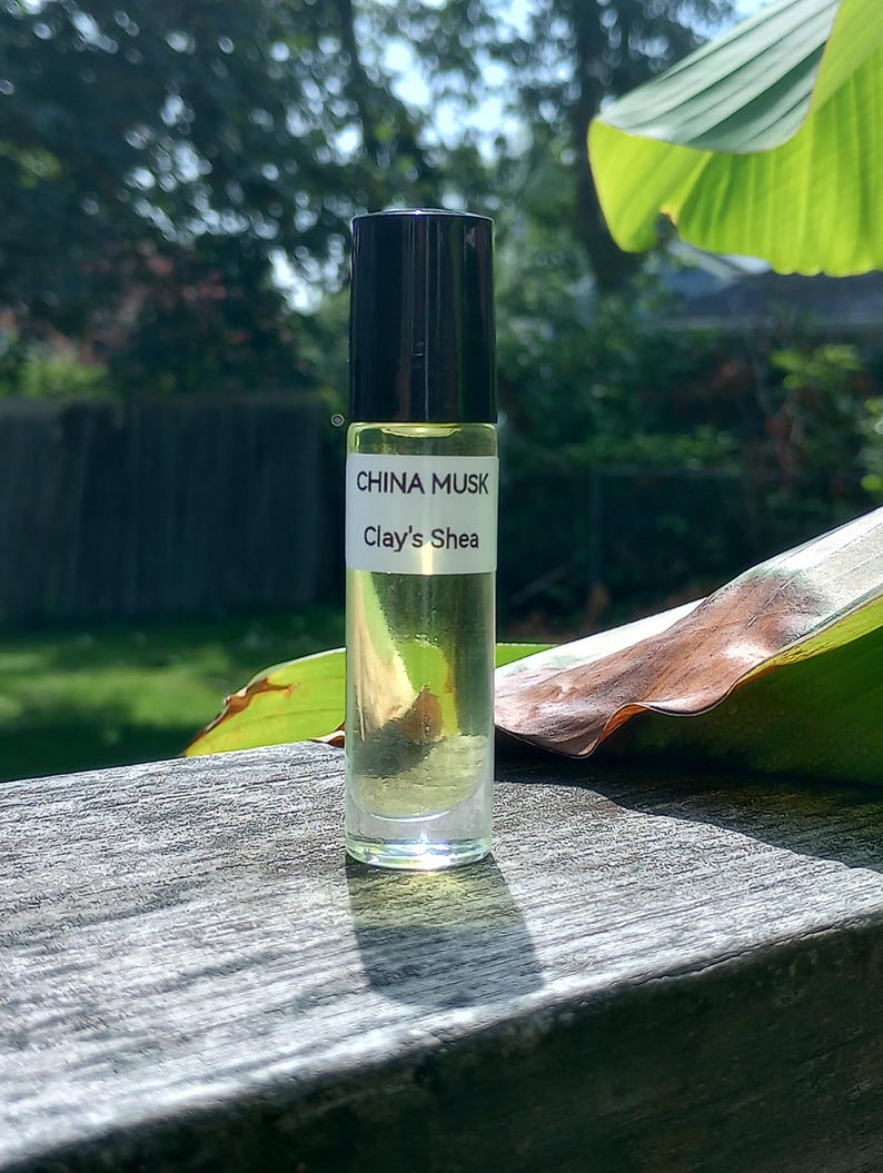 China Musk Fragrance Body Oil 1/3oz Roll On zdjęcie 1