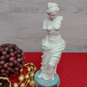 Aphrodite Statue Figure of the Ancient Goddess of Love, in White, Vintage