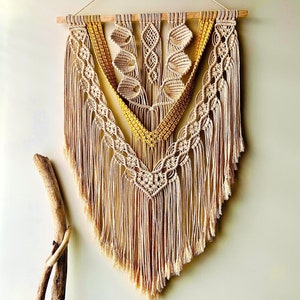 Modern macrame wall hanging, Unique Wall Art, Farmhouse wall decor, Housewarming Wall Hanging, Unique gift, Gifts for friends