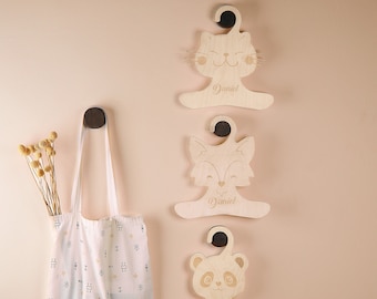 Cintre personnalisé pour nouveau-né (Lot de 3) Cintre personnalisé pour garde-robe Montessori, décoration d'animaux des bois pour chambre de bébé