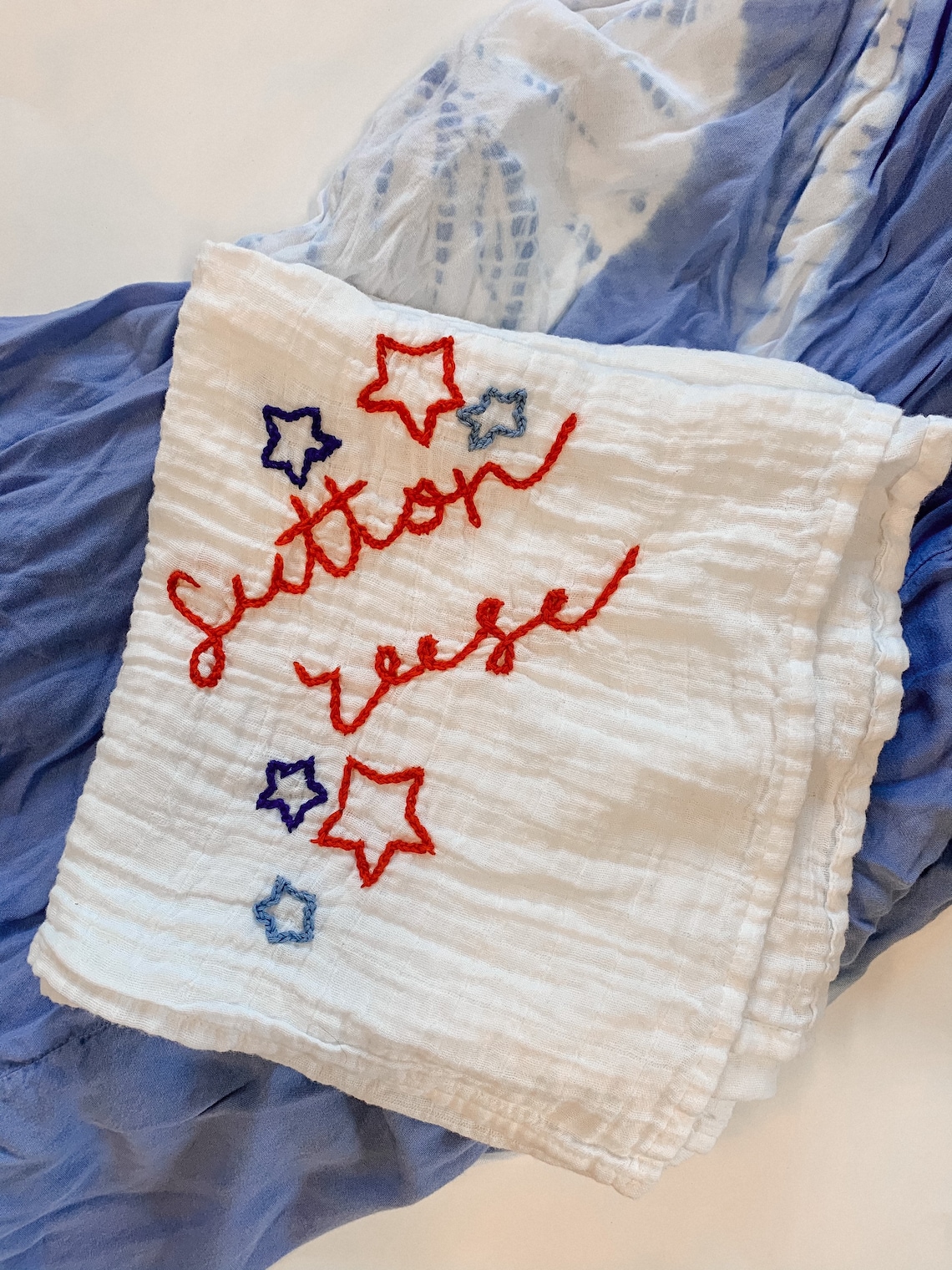 Whitecustom. Hand Embroidered Muslin Swaddle, Name Announcement, Baby Blanket. Etsy