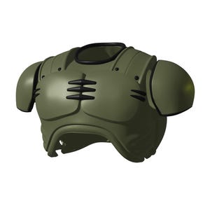 Puede incluir: Armadura pectoral verde oliva con hombreras. La armadura tiene detalles en negro y un diseño similar a un casco. La pieza del pecho presenta tres líneas horizontales negras. El diseño general sugiere un tema futurista o de ciencia ficción.
