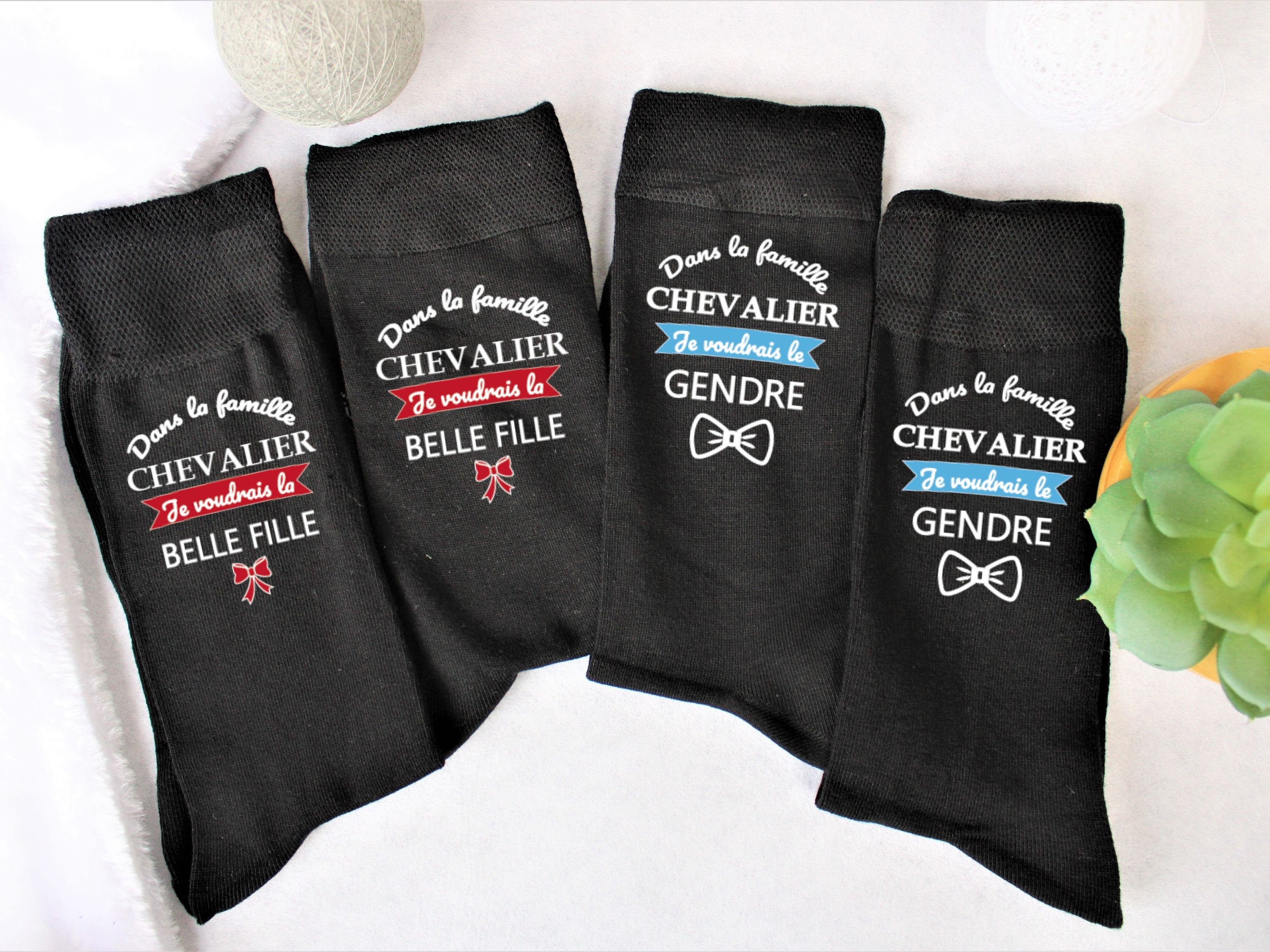 Chaussettes jeu de 7 familles chaussette personnalisee chaussettes avec nom de famille chaussette maman papa fille fils papi Etsy France