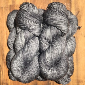 Overcast 100g Alpha 8ply Tonal Hand Dyed Yarn DK Superwash Merino Wool Nylon Light Grey Gray