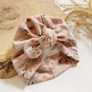 Ensemble Naissance Gilet Bonnet Turban 5 Fleurs des Champs