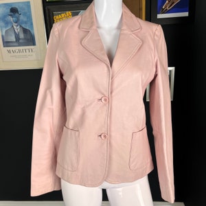 Blouson italien en cuir rose vintage années 90