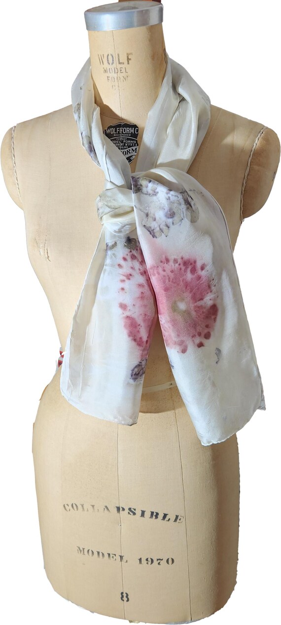 Enchanted Daisy - Botanical print scarf