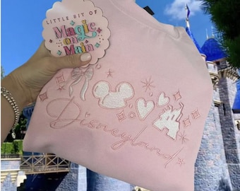 Disneyland Bow Shirt, Disneyland Bow Sweater, Pink Disneyland Sweater, Pink Disneyland Sweatshirt, Cute Disneyland Sweatshirt, Cute Disney