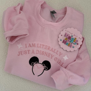 Disneyworld Bow Shirt, pink disneyworld crewneck, disneyworld pink, cute disneyworld shirts, Disneyworld shirt for girls, disneyworld shirt