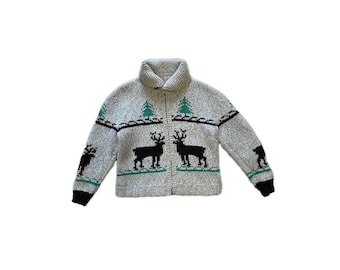 Vintage Women's Cowichan-Style Zip-up Handknit Cardigan in Marled Camel & Cream - Deer pine trees - Shawl Collar with Button - Crop Style