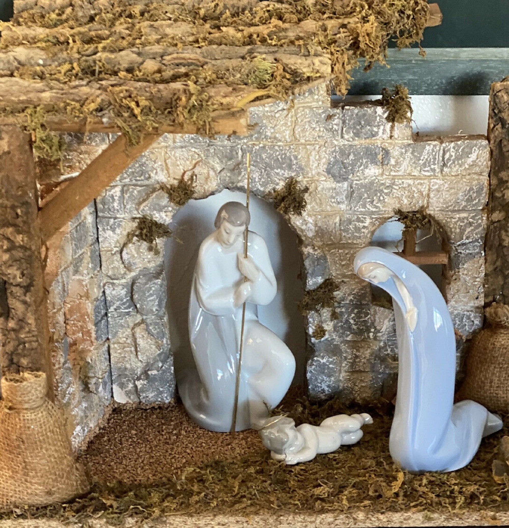 Lladro Nativity Set With Creche Etsy