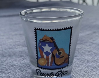 Vaso de chupito de instrumentos tradicionales de Puerto Rico