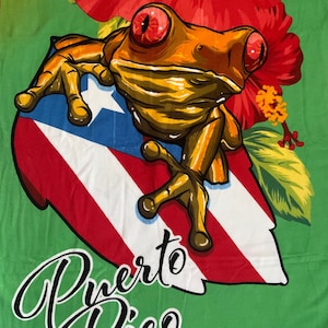 Puerto Rico Coqui,Flag & Maga Flower Beach Towel