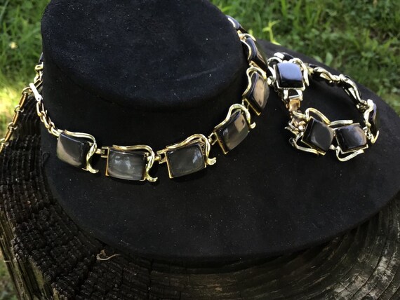 Beautiful Vintage Black Coro Bracelet And Necklace - image 3