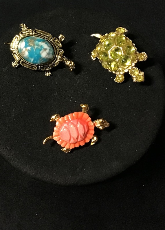 Vintage Lot Of Three Gold Toned Turtle Brooch Pins