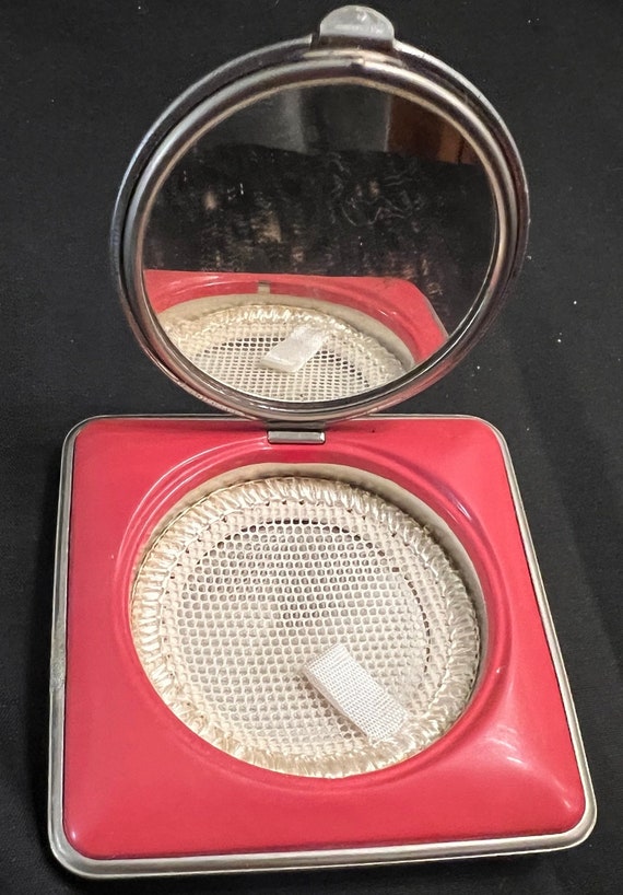 Two Vintage Compacts Powder Blue And Pink/Red Nia… - image 3