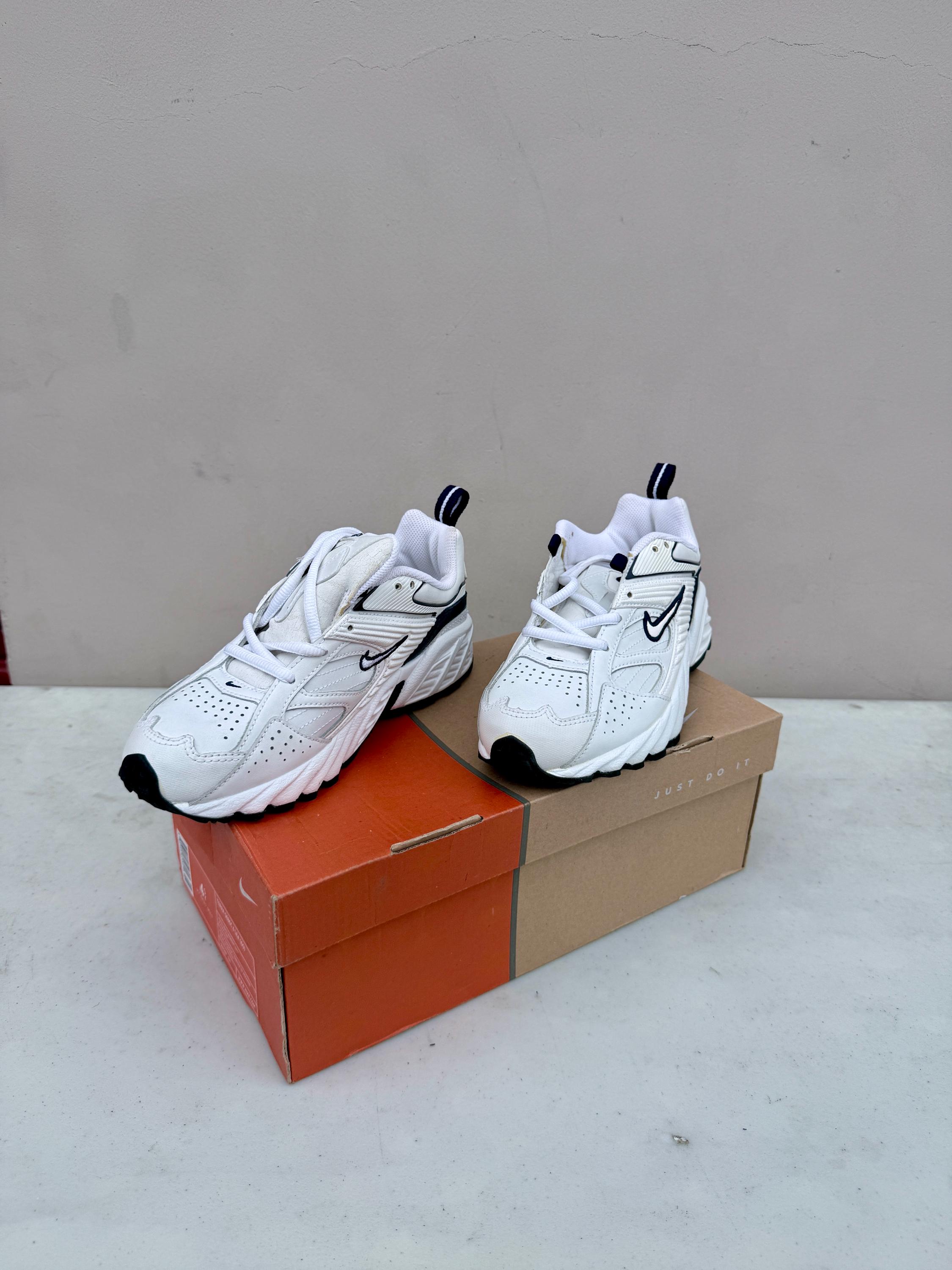 Nike shoe box vintage - Etsy 日本